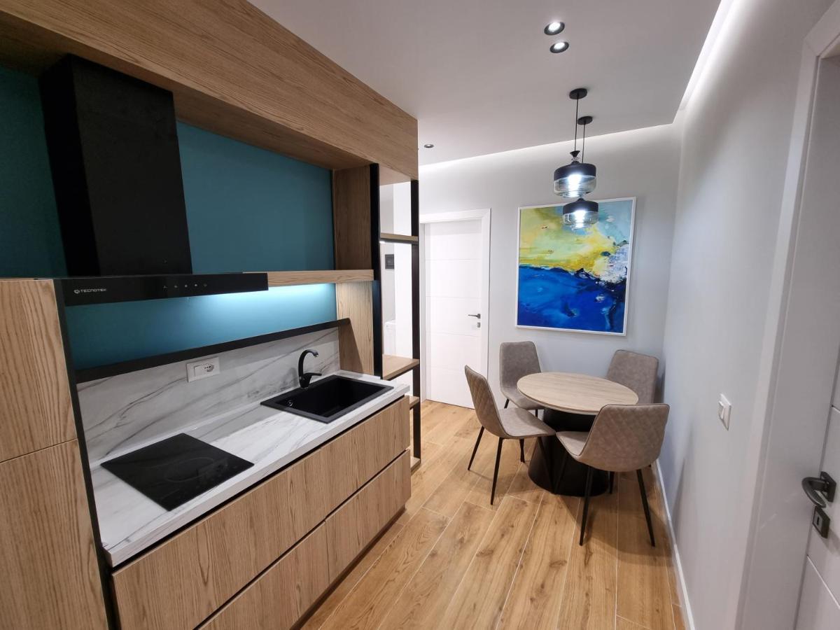 Remar Apartments Vlore Luaran gambar